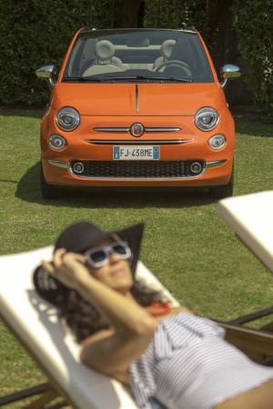 Fiat 500C Anniversario 2017 года 